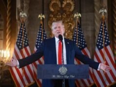 Trump Keliru Sebut “Republik Islam Jepang” Serang Kapal Induk AS