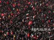 Trump Kritik Duka Warga Iran atas Pemakaman Khamenei sebagai Palsu