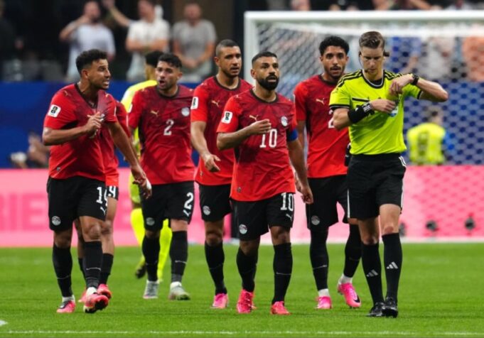 VAR Dinilai Tak Konsisten, Argentina Dinilai Untung dari Keputusan Kontroversial