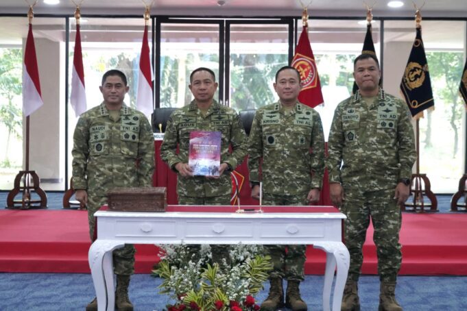 Panglima TNI Pimpin Pengesahan Doktrin “Perisai Trisula Nusantara”, Tegaskan Adaptasi TNI Hadapi Perang Modern