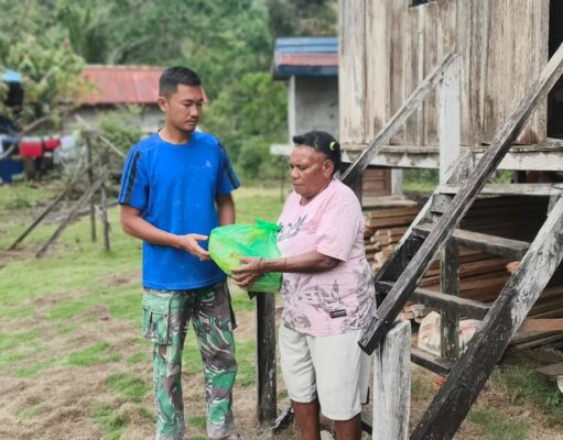 Satgas TMMD Ke-129 Kodim 1807/Sorong Selatan Bagikan 100 Paket Sembako dan Nutrisi, Wujud Nyata Kepedulian Cegah Stunting