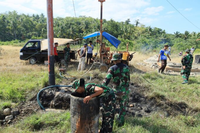 Jawab Krisis Air Bersih, TMMD Ke-129 Kodim 1505/Tidore Bangun Sumur Bor