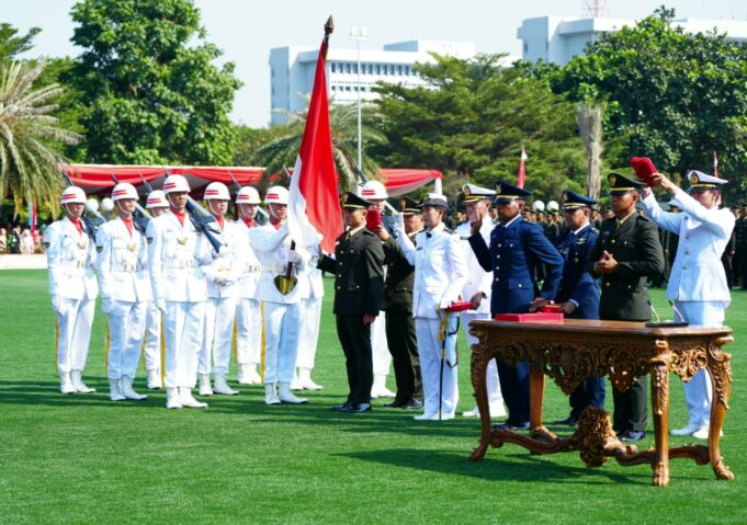 Panglima TNI Lantik 734 Perwira Prajurit Karier TNI TA 2026