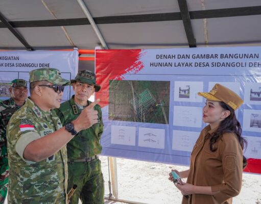 Pangkogabwilhan III Dampingi Gubernur Maluku Utara Laksanakan Peletakan Batu Pertama Program Relokasi Warga Pesisir di Sidangoli Dehe