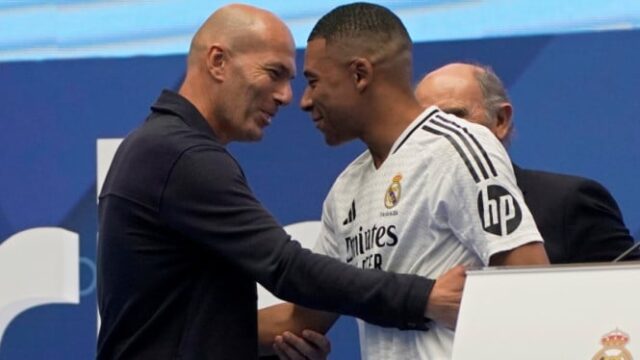 Zinedine-Zidane-Siap-Pimpin-Timnas-Prancis-Gantikan-Deschamps-Usai-Piala-Dunia-2026