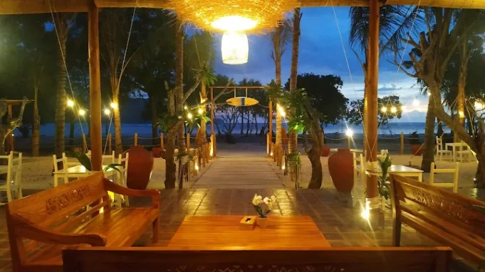 Pesona Pantai Pasir Putih Maluk Kian Memikat, Oriza Coffee dan Pasir Putih Resort Siap Manjakan Wisatawan