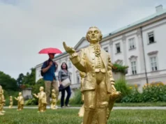 210 Patung Mini Mozart Hilang Misterius di Salzburg