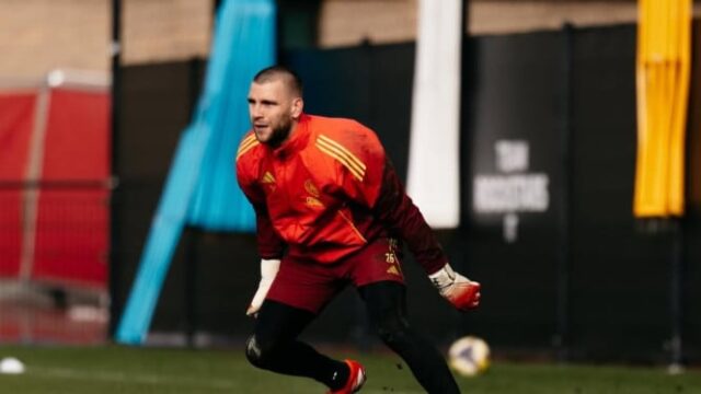 Ajax-Ganti-Kiper-Ter-Stegen-Debut-Cemerlang-Paes-Masih-Punya-Peluang