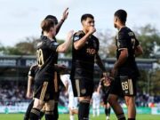 Ajax Hancurkan Telstar 4-0, Maarten Paes Masih Di Bangku Cadangan