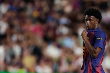 Alejandro-Balde-Terancam-Pergi-dari-Barcelona-Flick-Masih-Percaya