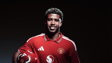 Andrey-Santos-Siap-Lanjutkan-Estafet-Casemiro-di-Lini-Tengah-MU