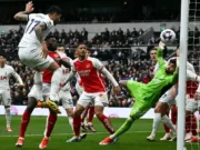 Arsenal Buru Romero, Tottenham Teguh Tolak