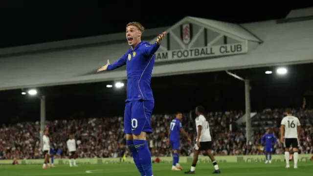 Arsenal-Kokoh-di-Puncak-Manchester-United-Kena-Kejutan-di-Pekan-Pertama-Liga-Inggris-20262027