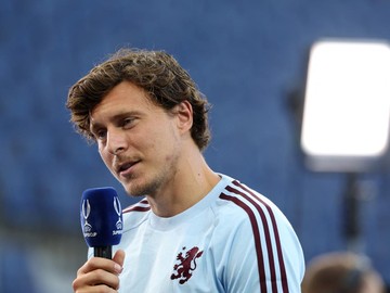 Aston-Villa-Hadapi-PSG-di-Piala-Super-Eropa-Demi-Uji-Nyali-di-Level-Tertinggi