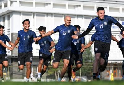 Bambang-Pamungkas-Kembali-Bersinar-di-Selangor-FC-Jadi-Wajah-Jersey-2026-2027