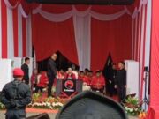 Bangsa yang Besar Berani Menatap Sejarahnya Sendiri