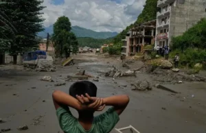 Banjir Bandang Nepal Dipicu Longsoran Es Raksasa dari Himalaya