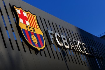 Barcelona-Tanpa-Penyerang-Tengah-Flick-Hadapi-Tantangan-Berat