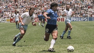 Bola-Tangan-Tuhan-Maradona-Terjual-Rp59-Miliar