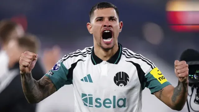 Bruno-Guimaraes-Sudah-Berlatih-Bersama-Arsenal-Transfer-Tertunda-karena-Administrasi