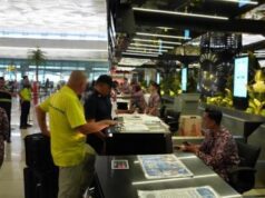 Bule AS Dideportasi Usai Mabuk dan Rusak Pintu Rumah Sewaan di Sukabumi