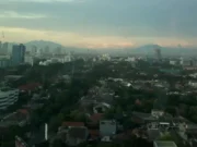 Cuaca Hari Ini: Berawan Hingga Hujan Lebat Meliputi Sejumlah Wilayah