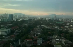 Cuaca Hari Ini: Berawan Hingga Hujan Lebat Meliputi Sejumlah Wilayah