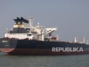 Dua Tanker Dikawal AS Tetap Ditembak Iran di Selat Hormuz