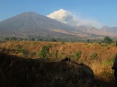Dua Warga China Tolak Ditolong di Gunung karena Takut Panggilan Hantu