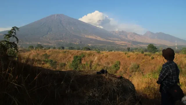Dua-Warga-China-Tolak-Ditolong-di-Gunung-karena-Takut-Panggilan-Hantu