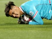 Ernando Ari Dinilai Lebih Cocok Jadi Kiper Timnas Daripada Nadeo Argawinata