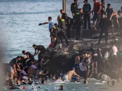 Gelombang Migran Besar ke Ceuta Picu Tudingan Silang antara Maroko dan Spanyol