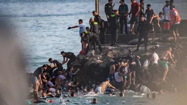 Gelombang-Migran-Besar-ke-Ceuta-Picu-Tudingan-Silang-antara-Maroko-dan-Spanyol