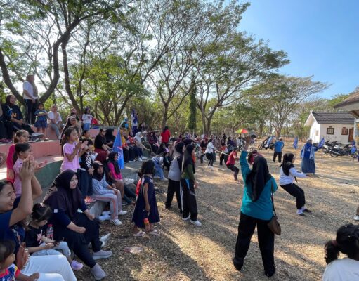 Meriahkan HUT RI ke-81 dan Sambut HUT Demokrat ke-25, DPC Demokrat Sumbawa Gelar Lomba Rakyat