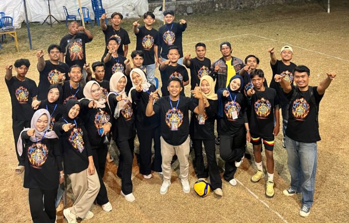 Sambut HUT RI Ke – 81, Karang Taruna Desa Sepakat Menggelar Event Volly Ball “Sepakat Cup III” se-Kecamatan Plampang
