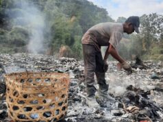 Pemulung di Kampung Sendiri, Sisi Lain Gemerlap Tambang