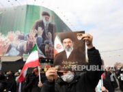 Iran Dorong Produksi Lokal dan Reduksi Ketergantungan pada Dolar AS