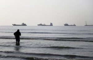 Iran Tegaskan Tak Ada Kesepakatan Buka Kembali Selat Hormuz