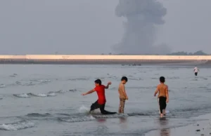 Iran dan Oman Sepakati Koridor Pelayaran Sementara di Selat Hormuz