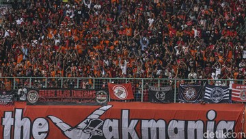 Jakmania-Boykot-Launching-Persija-Klub-Balik-Arah-Tiket-Dijual-Online