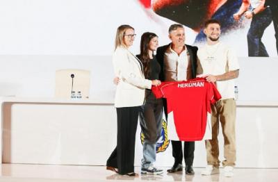 Jay-Herdman-Resmi-Bergabung-dengan-Bali-United-Putra-Pelatih-Timnas-Indonesia