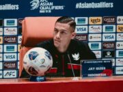 Jay Idzes Dapat Kabar Gembira, Mees Hilgers Putuskan Pergi dari FC Twente