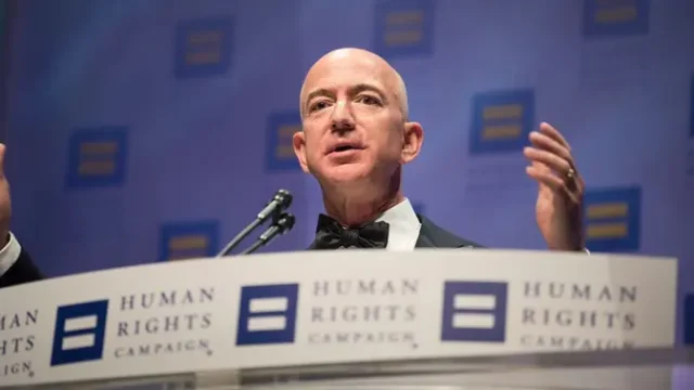 Jeff-Bezos-Berpeluang-Masuk-Konsorsium-Beli-Saham-Liverpool