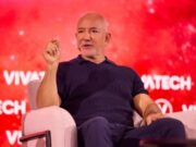 Jeff Bezos Masuk Konsorsium Beli Saham Liverpool, FSG Tetap Kendalikan Klub