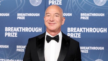 Jeff-Bezos-Masuk-sebagai-Pemilik-Minoritas-Liverpool-Nilai-Transaksi-Capai-Rp40-Triliun