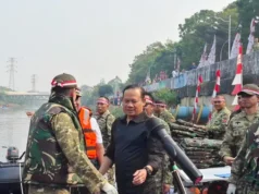 Jelang HUT RI, 3.550 Personel TNI-Polri Bersihkan 11 Titik Sungai di Jakarta dan Sekitarnya