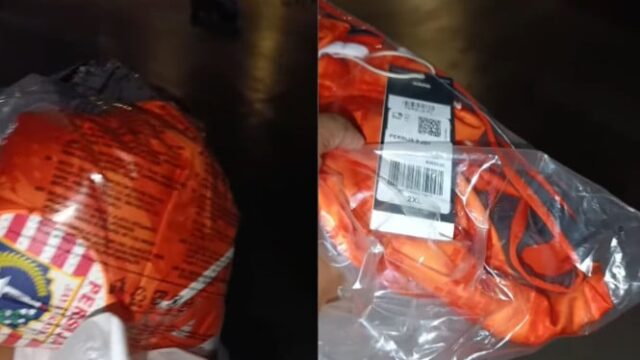 Jersey-Persija-Rp105-Juta-Cuma-Dikemas-Plastik-Suporter-Geram