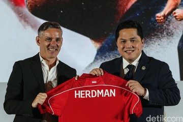John-Herdman-Tetap-Dipertahankan-PSSI-Usai-Timnas-Kalah-0-3-dari-Vietnam