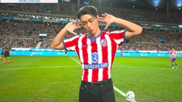 K-Pop Idol Joget di Lapangan, Fokus Penonton Alih dari Laga Man City vs Atletico