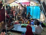 Kapolri Tinjau Langsung Posko Pengungsian Gempa NTT, Pastikan Bantuan Tersalur Optimal